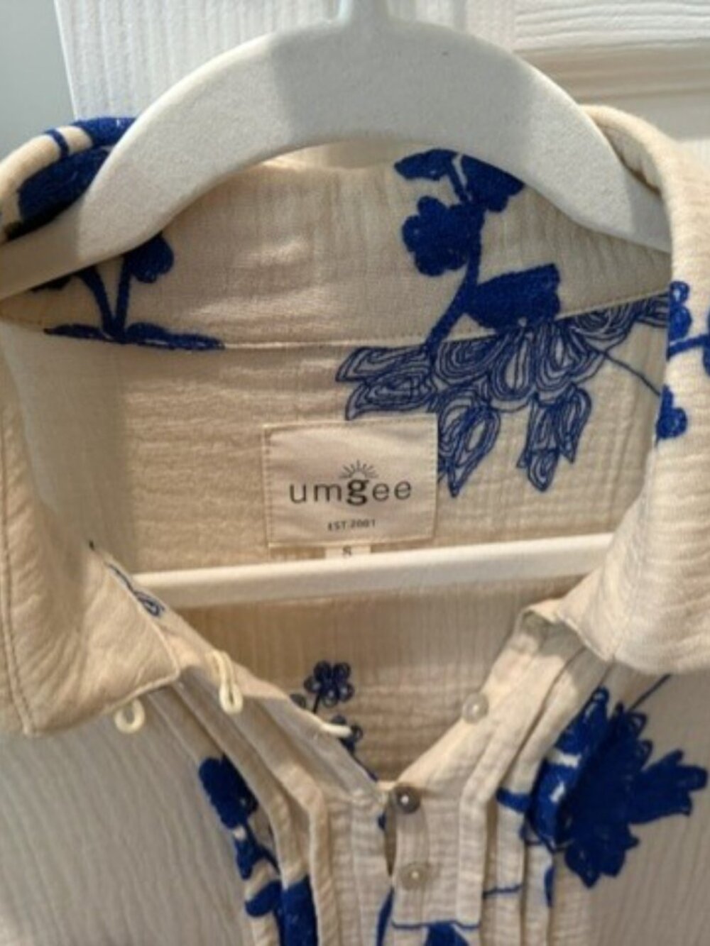 Umgee Embroidred Top Size Small - Picture 2 of 5